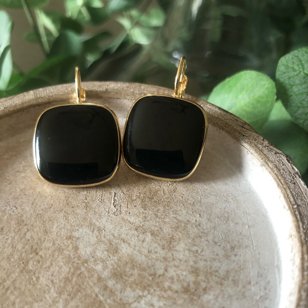 🖤Glossy Black Enamel Earrings 🖤